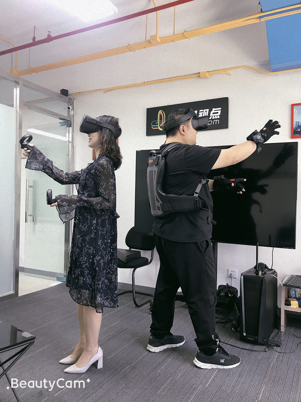 VR设备